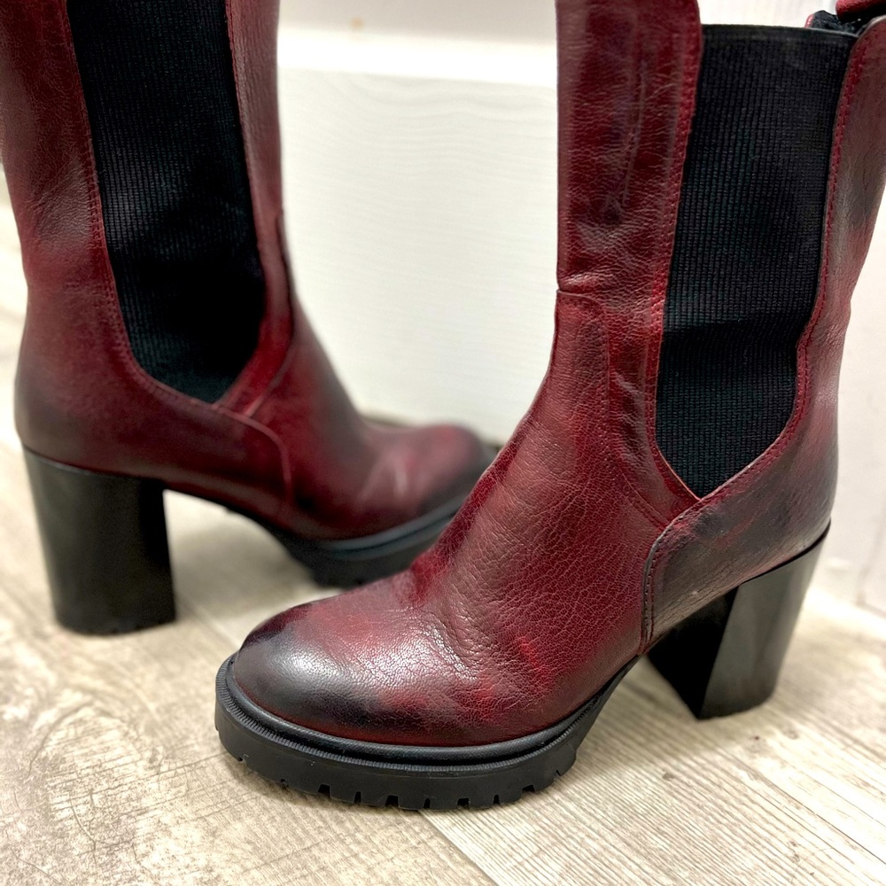 Burgundy Italian leather boot. 3 1/2 inch heel. Made in Italy. Size 8 (39)